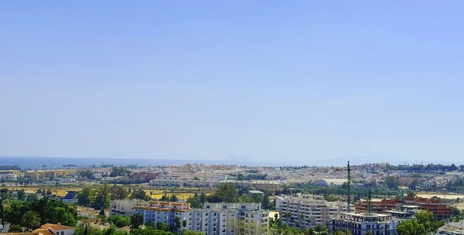 Продажа  жилого участка в Nueva Andalucía 1