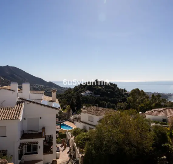Продажа  отдельно стоящей виллы в Mijas
