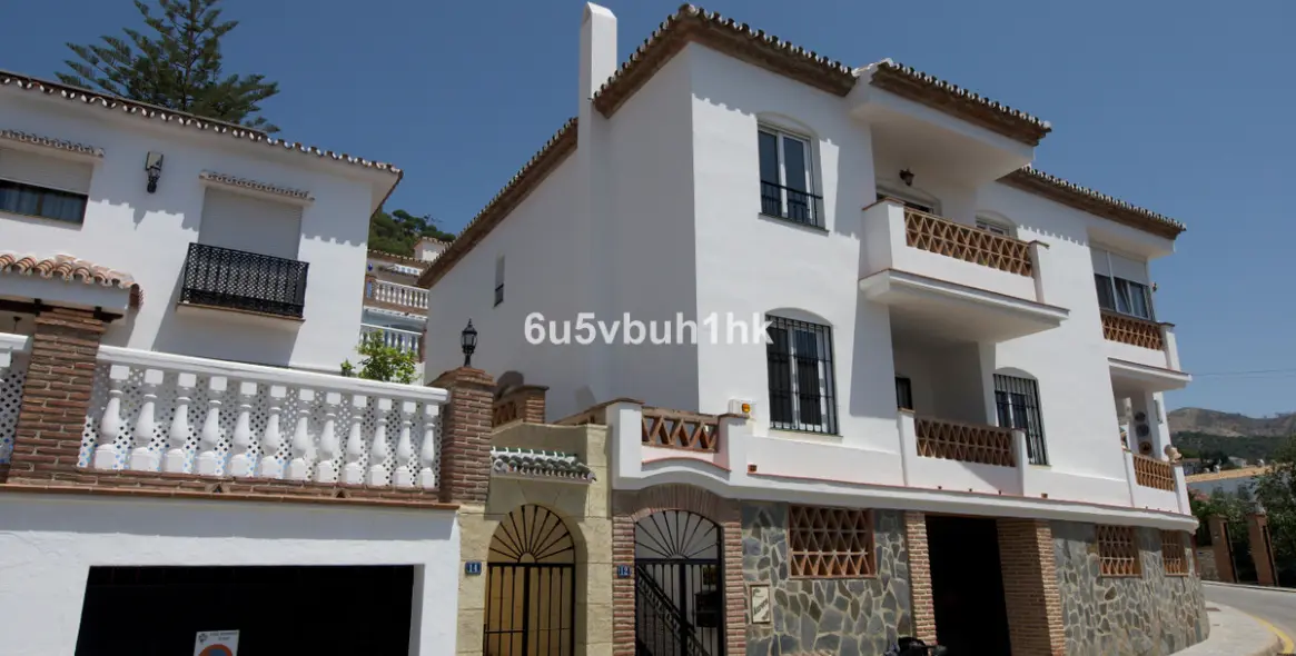 Продажа  отдельно стоящей виллы в Mijas 4