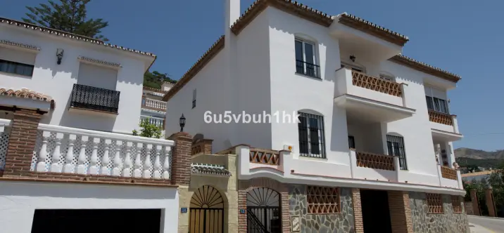 Продажа  отдельно стоящей виллы в Mijas 3