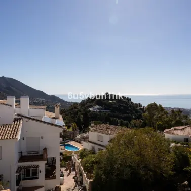 Sale of detached villa in Mijas