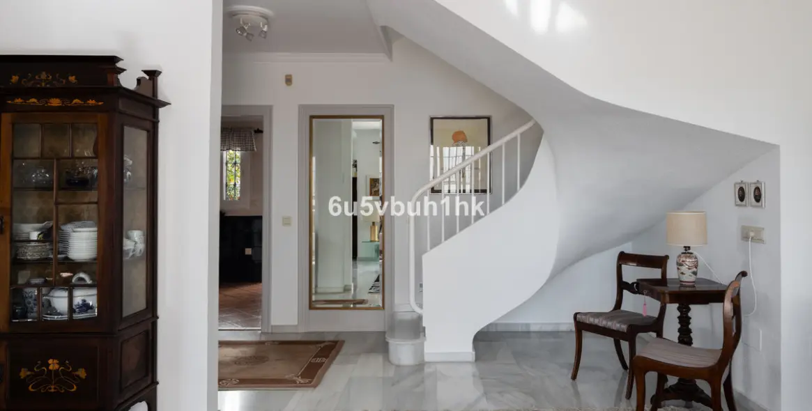 Sale of detached villa in Mijas 8