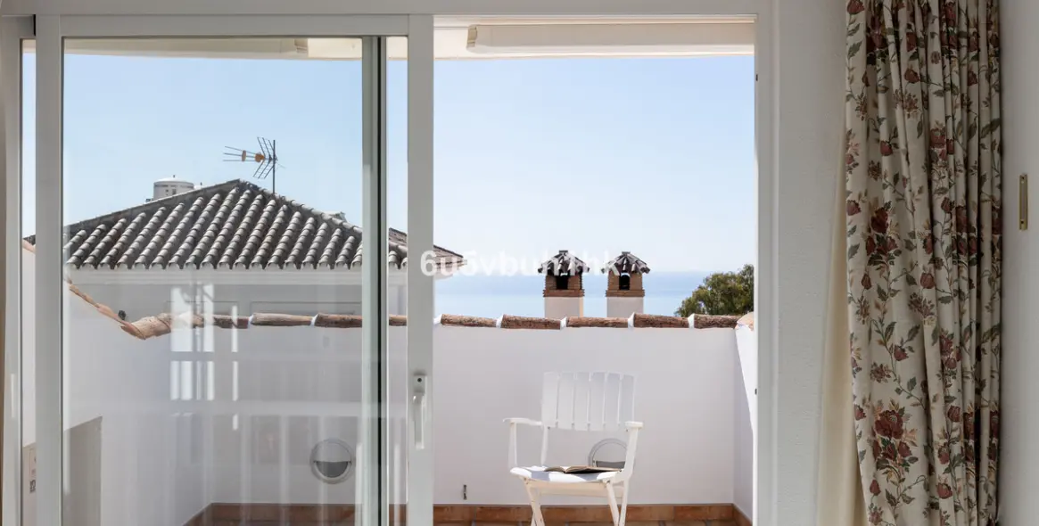 Sale of detached villa in Mijas 18