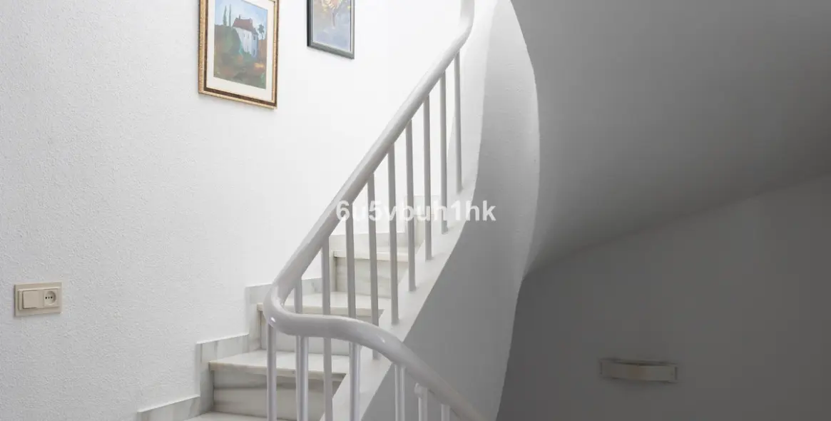 Sale of detached villa in Mijas 35