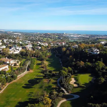 Продажа апартаментов на среднем этаже в Benahavís