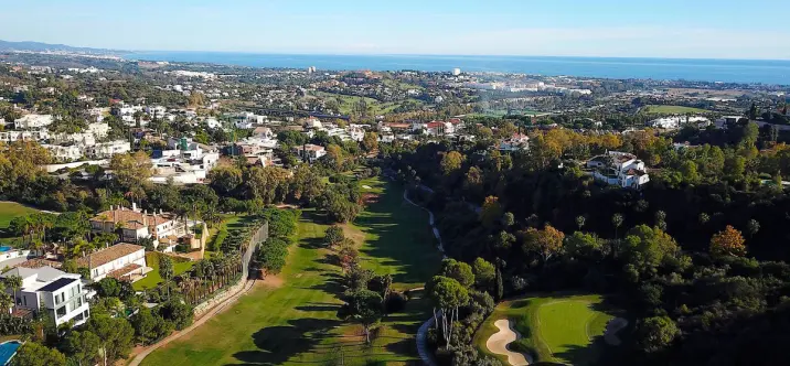 Продажа апартаментов на среднем этаже в Benahavís 4