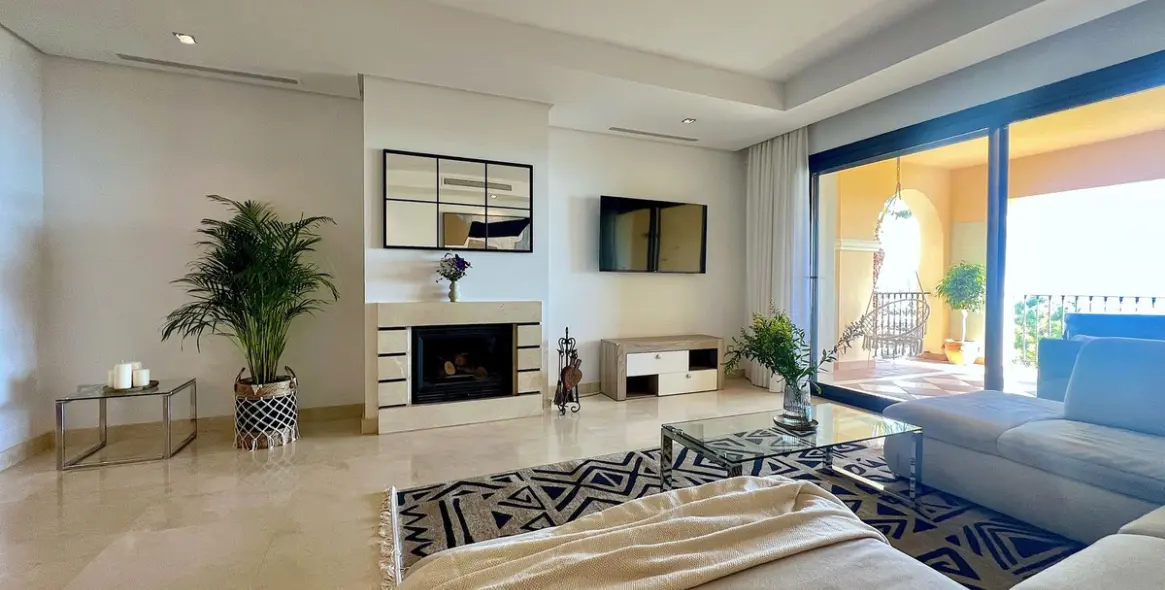 Продажа апартаментов на среднем этаже в Benahavís 15