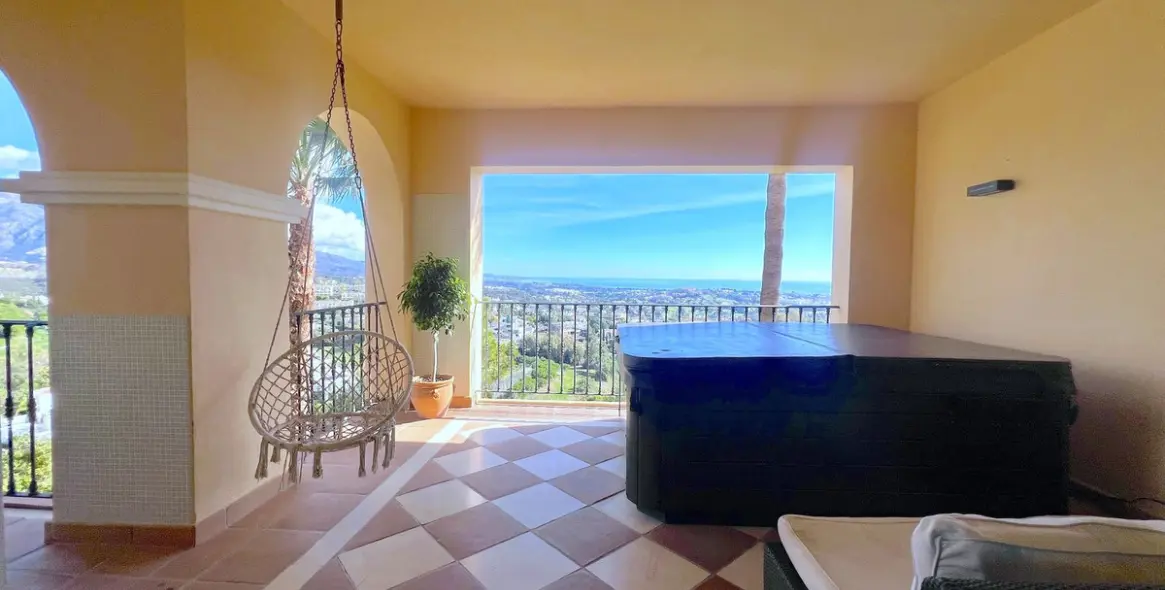 Продажа апартаментов на среднем этаже в Benahavís 17