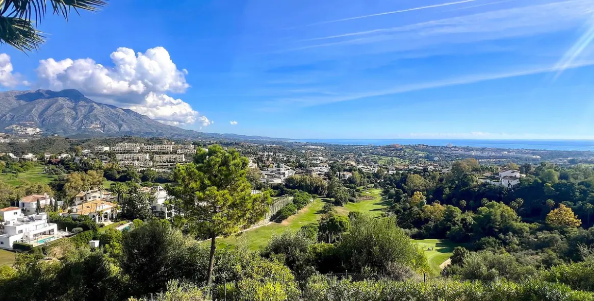 Продажа апартаментов на среднем этаже в Benahavís 19