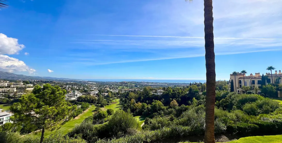 Продажа апартаментов на среднем этаже в Benahavís 20