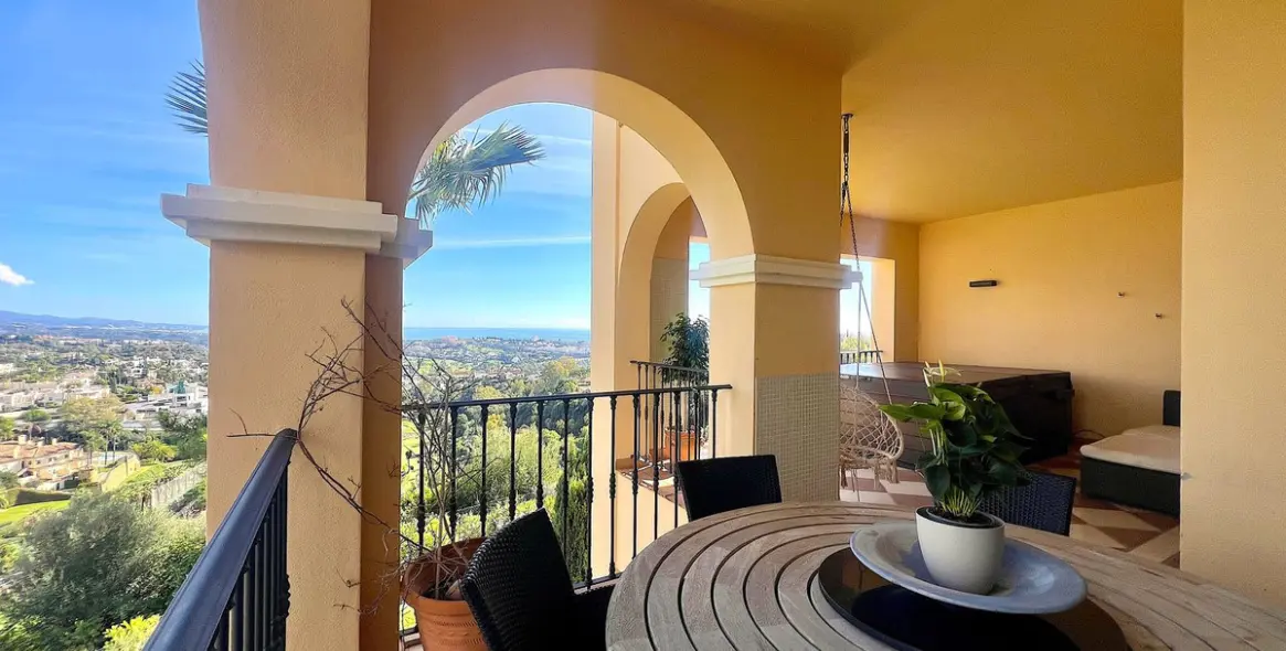 Продажа апартаментов на среднем этаже в Benahavís 24