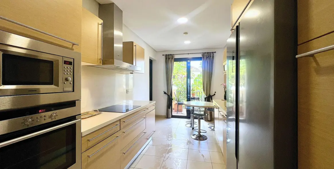 Продажа апартаментов на среднем этаже в Benahavís 30