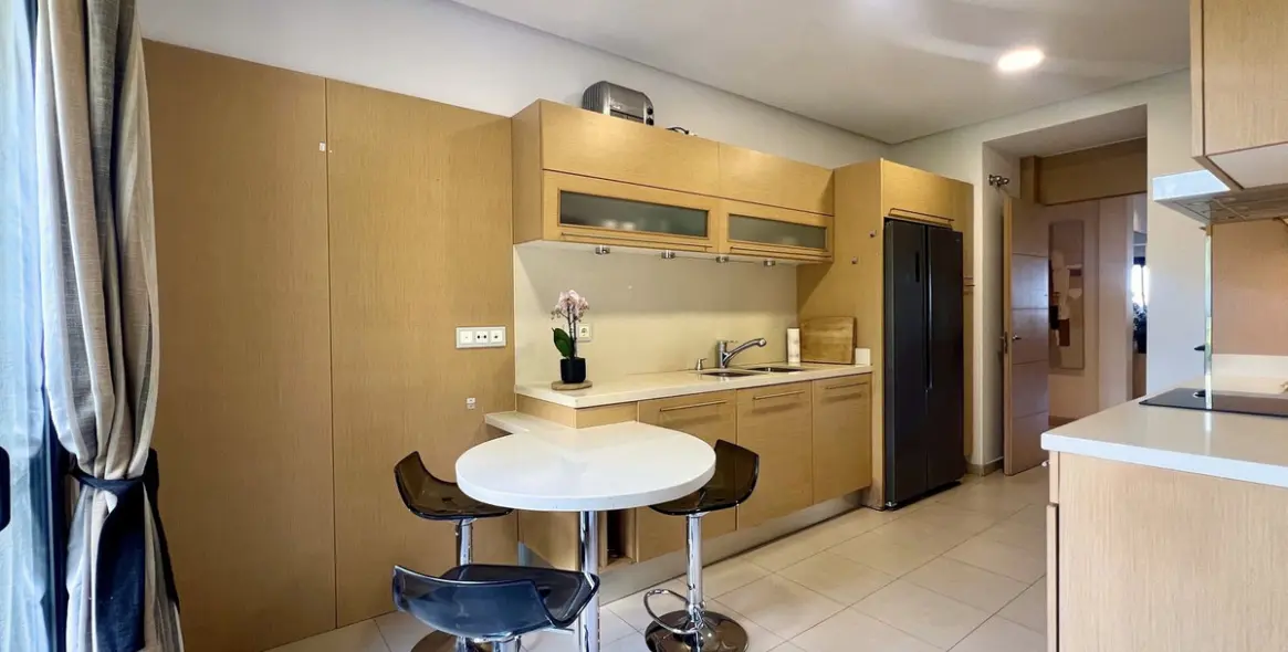 Продажа апартаментов на среднем этаже в Benahavís 35