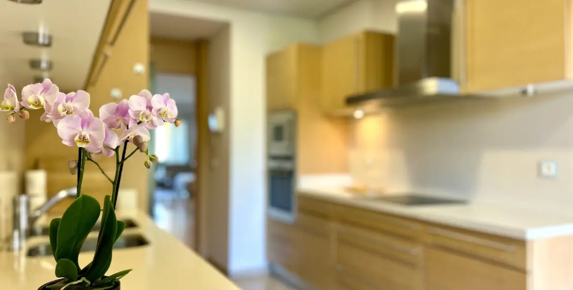 Продажа апартаментов на среднем этаже в Benahavís 36