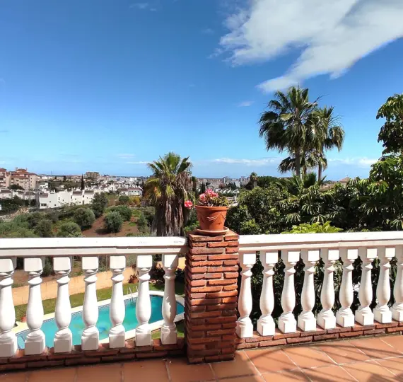 Продажа  отдельно стоящей виллы в Sierrezuela