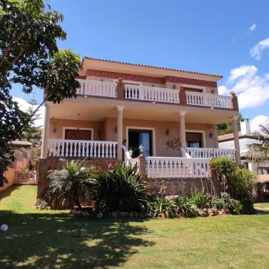 Sale of detached villa in Sierrezuela
