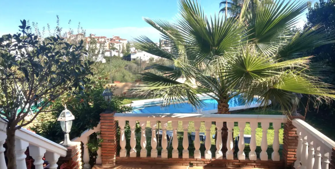 Продажа  отдельно стоящей виллы в Sierrezuela 3