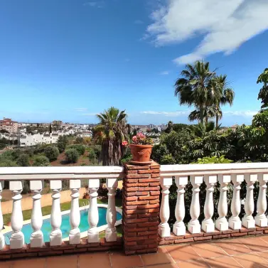 Sale of detached villa in Sierrezuela