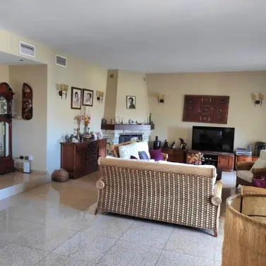 Sale of detached villa in Sierrezuela
