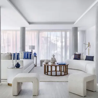 Venta de apartamento en planta media en Estepona