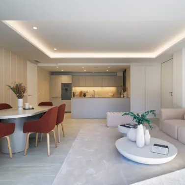 Venta de apartamento en planta media en Estepona