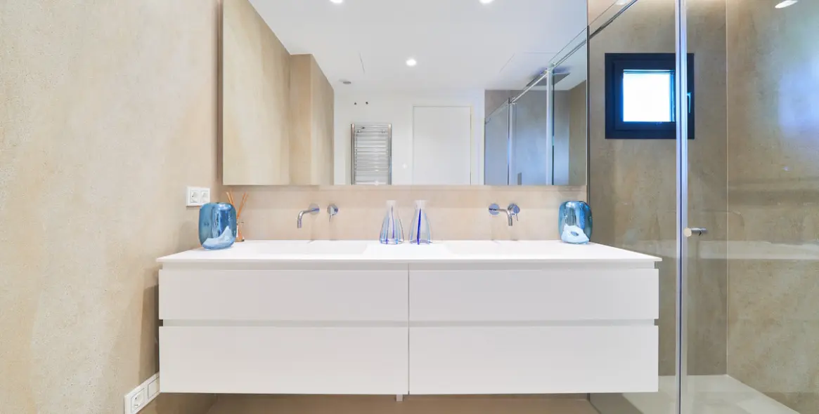 Продажа апартаментов на среднем этаже в Estepona 14