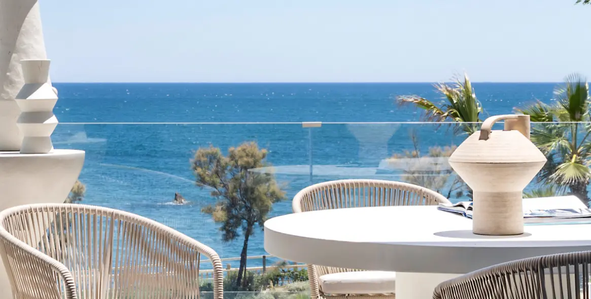 Продажа апартаментов на среднем этаже в Estepona 16