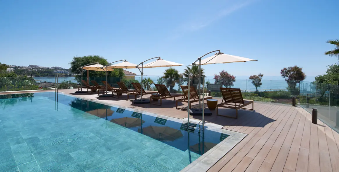 Продажа апартаментов на среднем этаже в Estepona 17