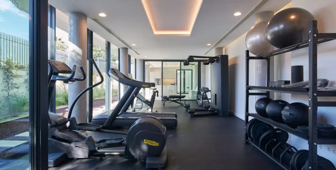 Продажа апартаментов на среднем этаже в Estepona 18