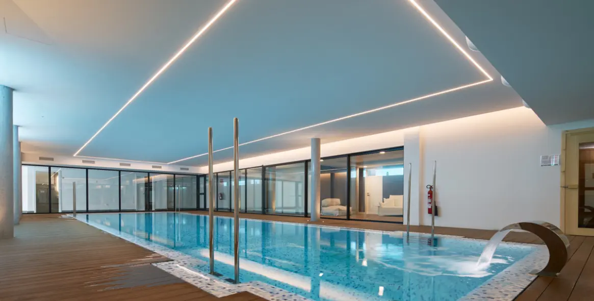 Продажа апартаментов на среднем этаже в Estepona 23