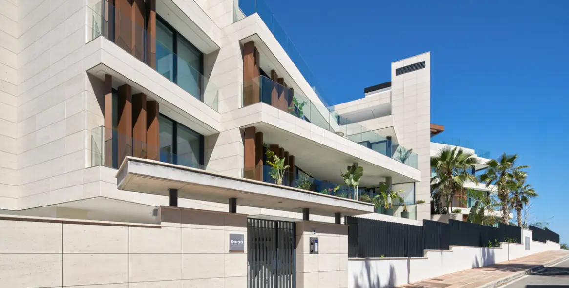 Продажа апартаментов на среднем этаже в Estepona 24