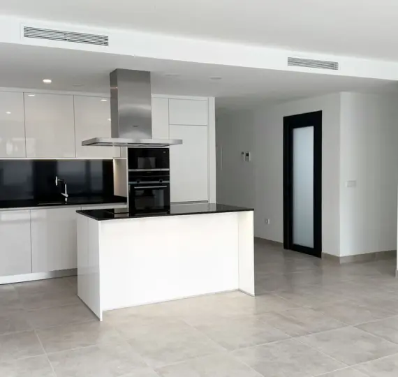 Продажа пентхауса в Estepona