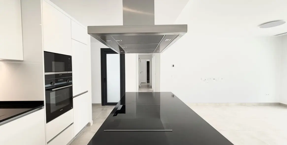 Продажа пентхауса в Estepona 8