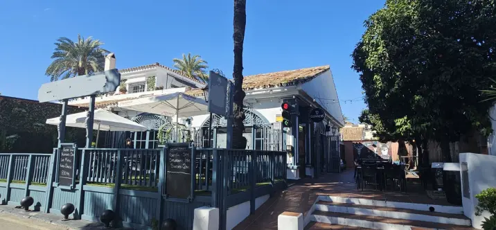 Продажа бара в Benavista 0