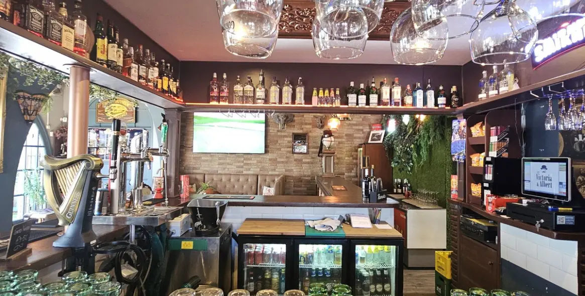 Sale of bar in Benavista 18