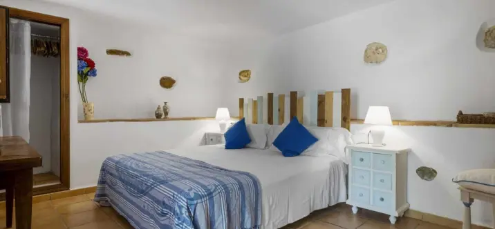 Sale of detached villa in Cortes de la Frontera 2