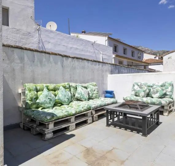 Sale of detached villa in Cortes de la Frontera