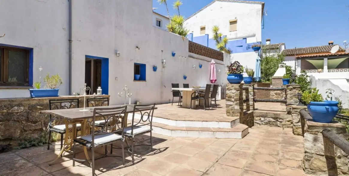 Sale of detached villa in Cortes de la Frontera 9