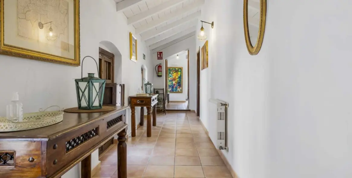 Sale of detached villa in Cortes de la Frontera 26