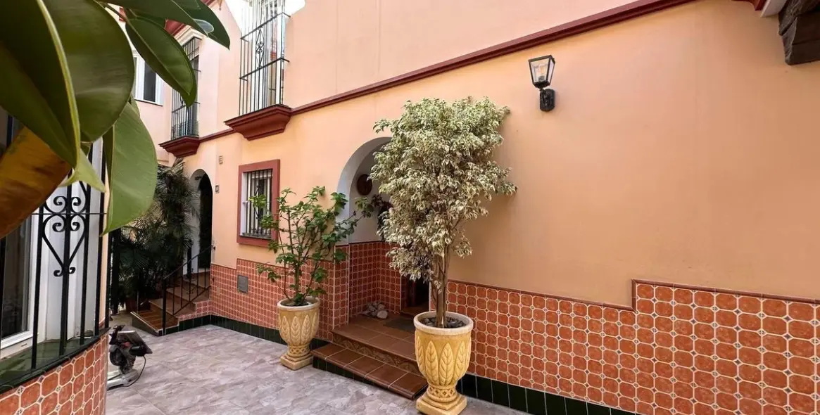 Продажа таунхауса в Estepona 1