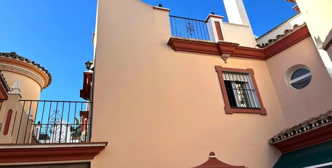 Продажа таунхауса в Estepona 5