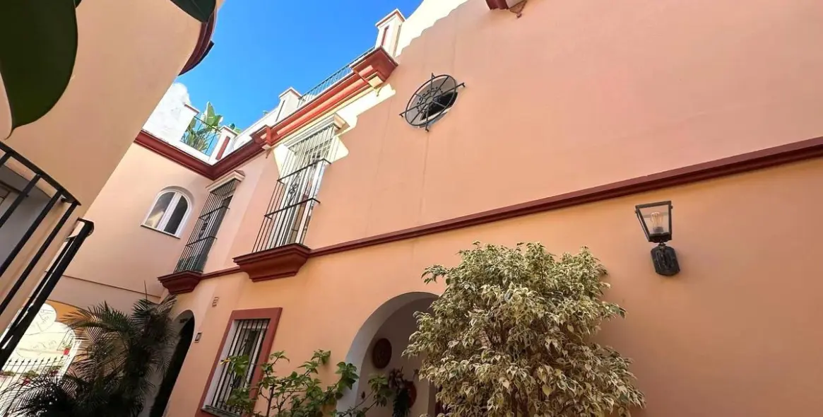 Продажа таунхауса в Estepona 19