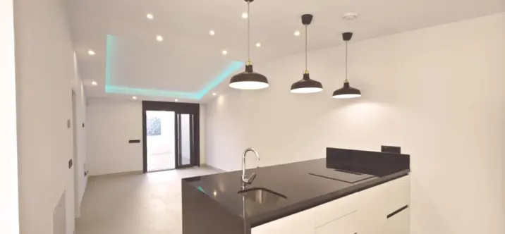 Продажа  отдельно стоящей виллы в El Coto 2