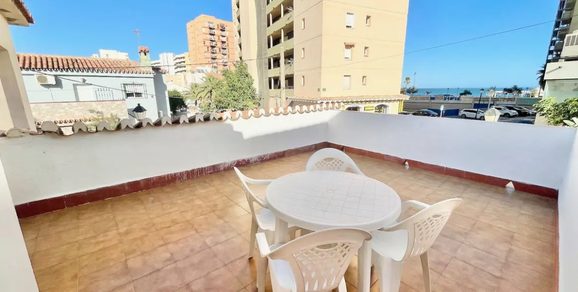 Продажа  отдельно стоящей виллы в Fuengirola 3