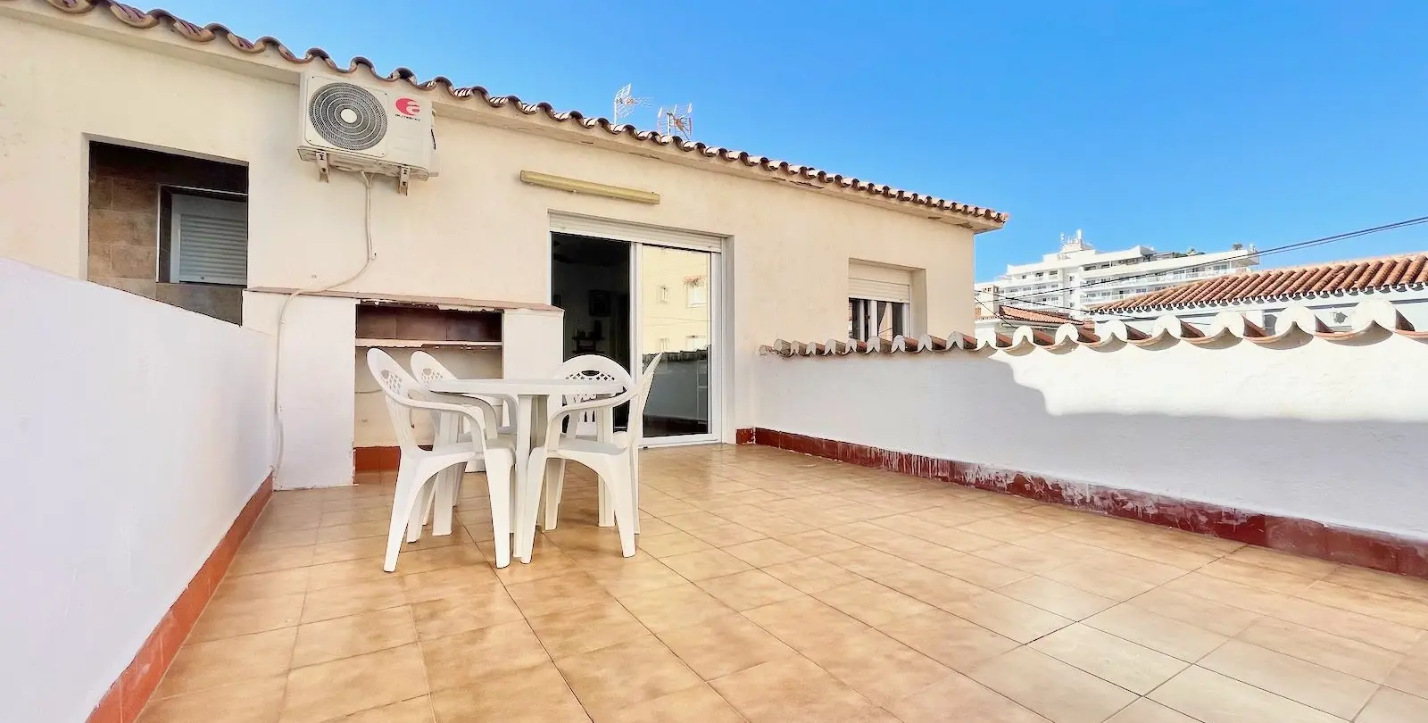 Продажа  отдельно стоящей виллы в Fuengirola 5
