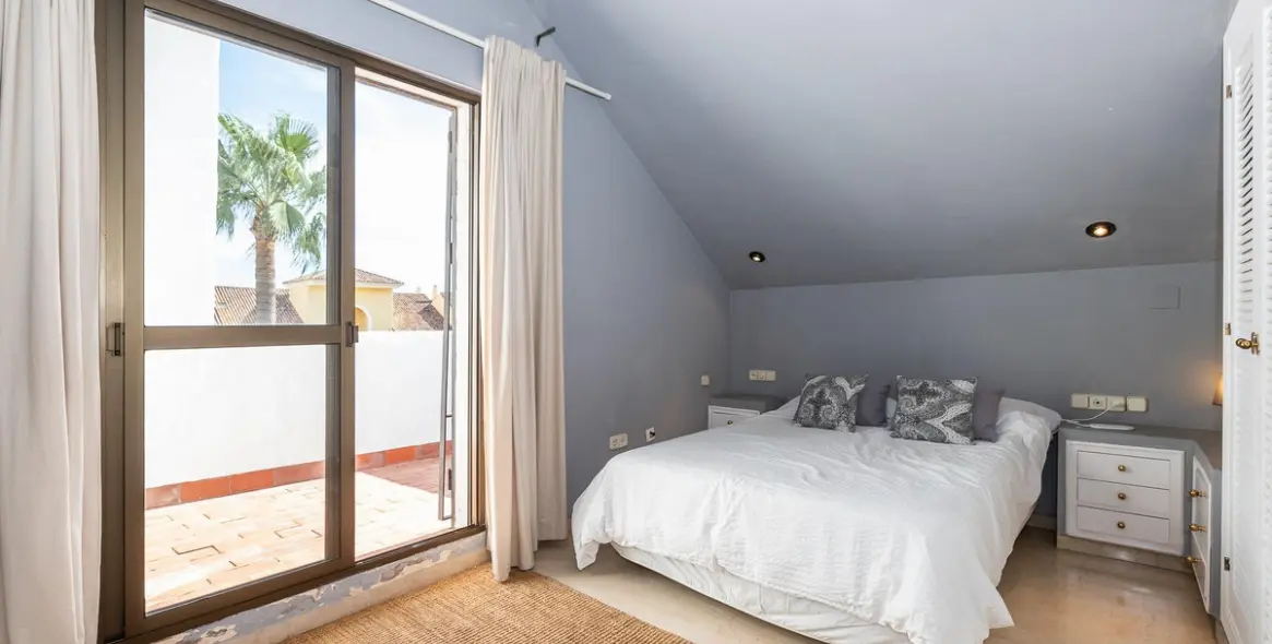 Продажа таунхауса в Estepona 17