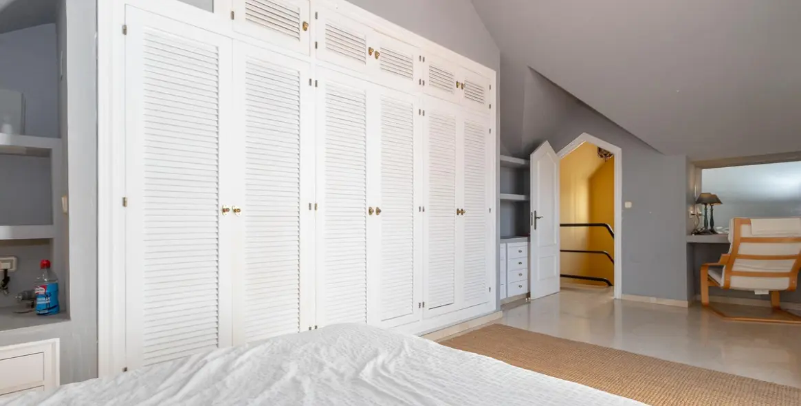 Продажа таунхауса в Estepona 18