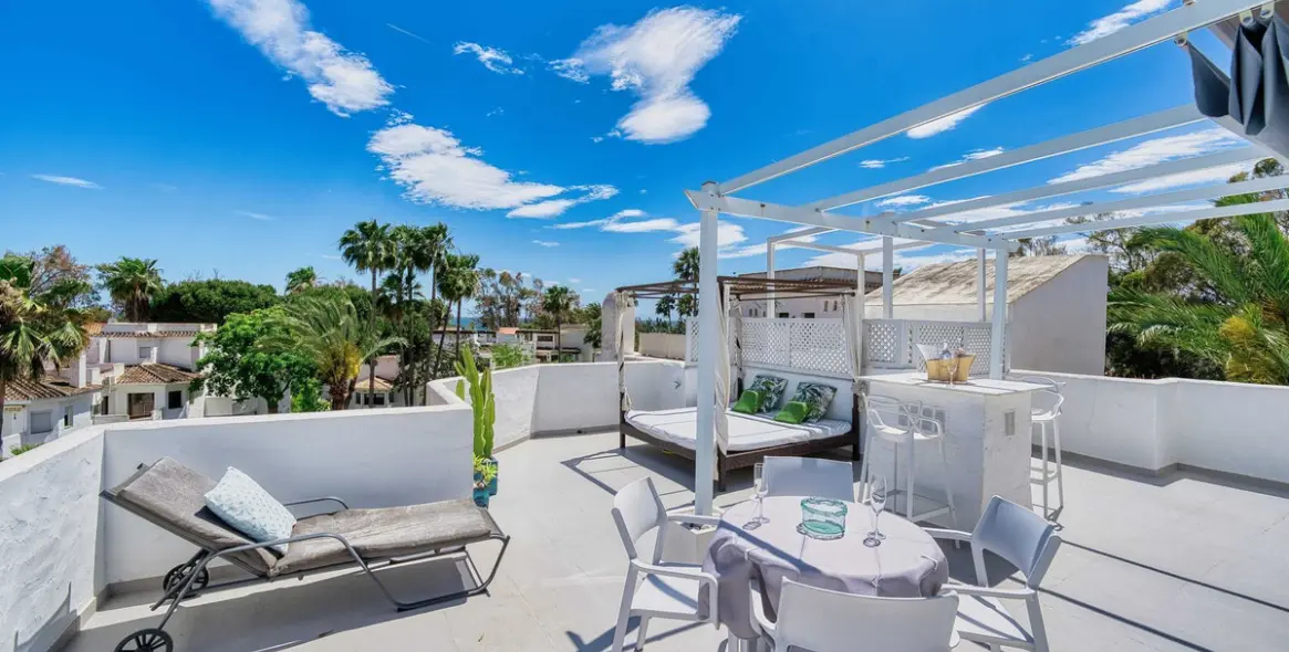 Venta de ático en Elviria 24