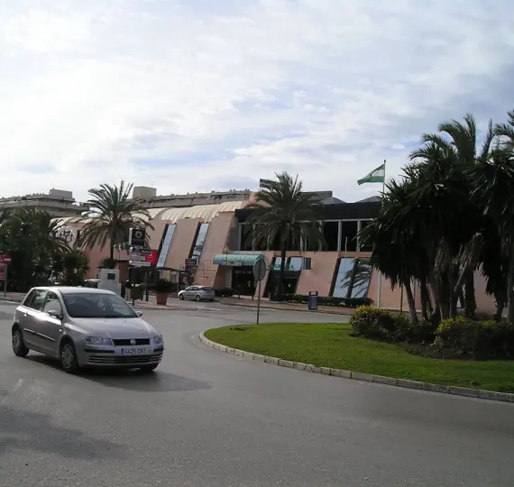 Long-term rent of office in Puerto Banús