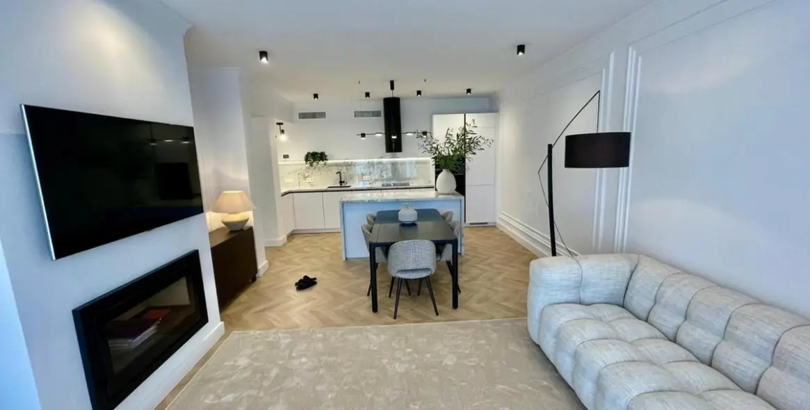 Sale of ground floor apartment in Estepona 18